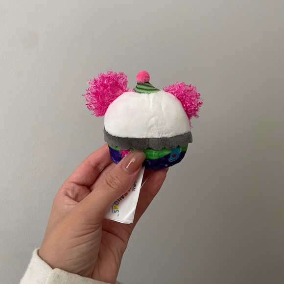 Squishmallow Umberto Micromallow - Picture 3 of 3